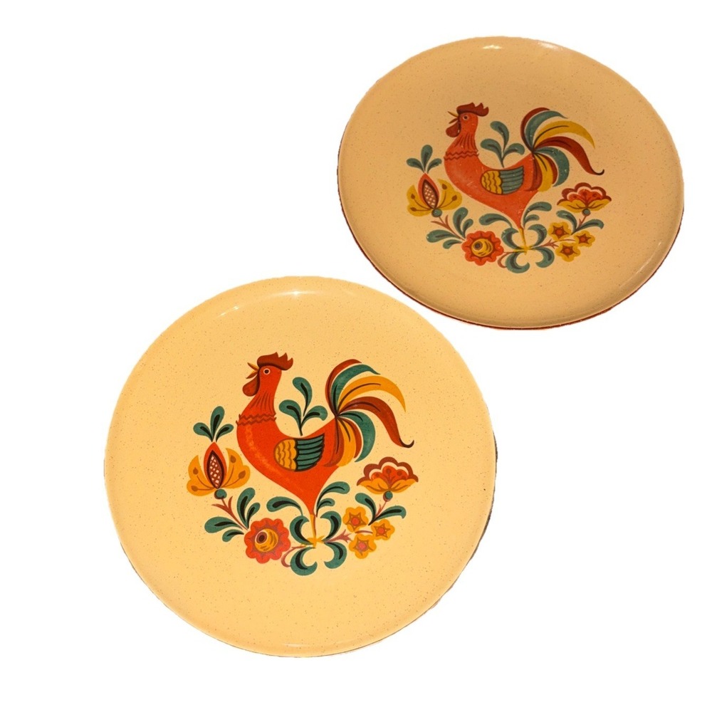 VTG 2 MCM Yellow Dinner Plate Taylor & Smith Reveille Rooster ovenproof